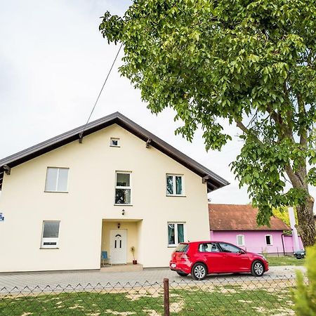 Tina Rooms Velika Gorica Exterior foto